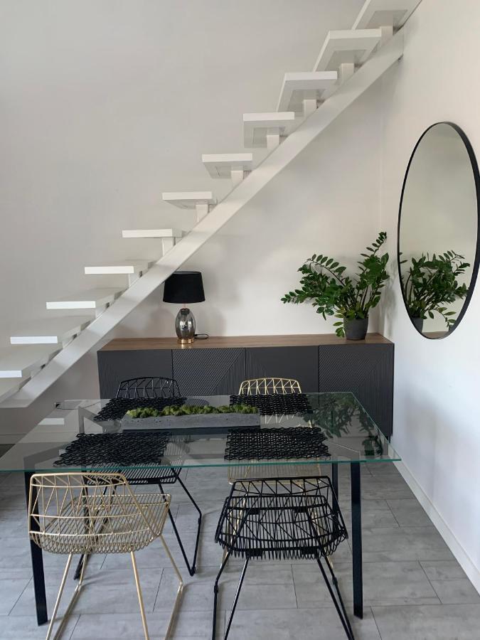 Apartamento Two-Levels Penthouse With A Garden In The City Center Łódź Exterior foto