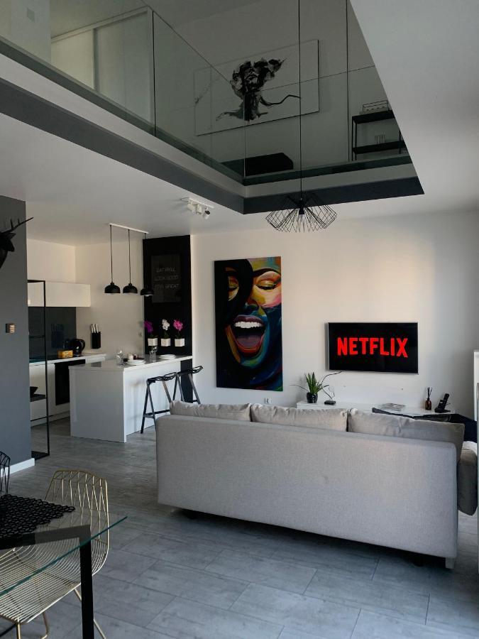 Apartamento Two-Levels Penthouse With A Garden In The City Center Łódź Exterior foto